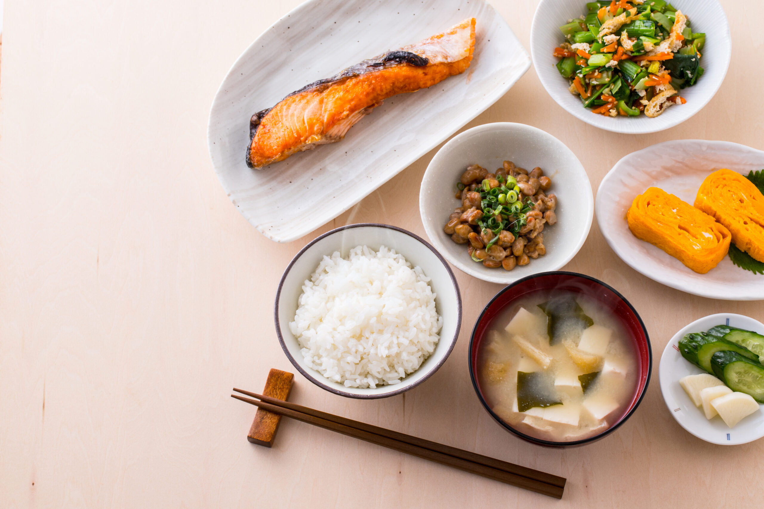 二の腕痩せに効果的な4つの食生活改善法のイメージ画像