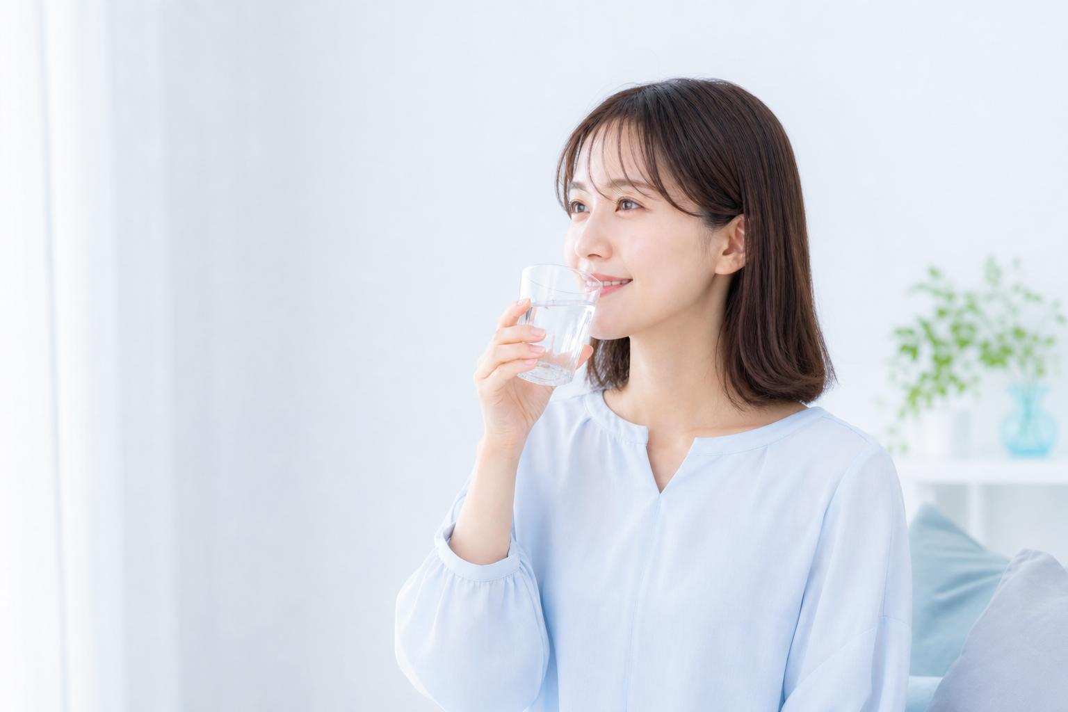尿から糖を排出する仕組みと水分補給の大切さを表すイメージ