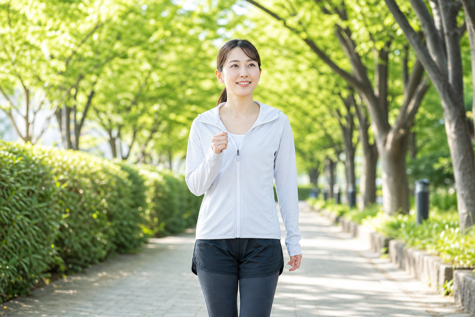 ウォーキングをしている女性